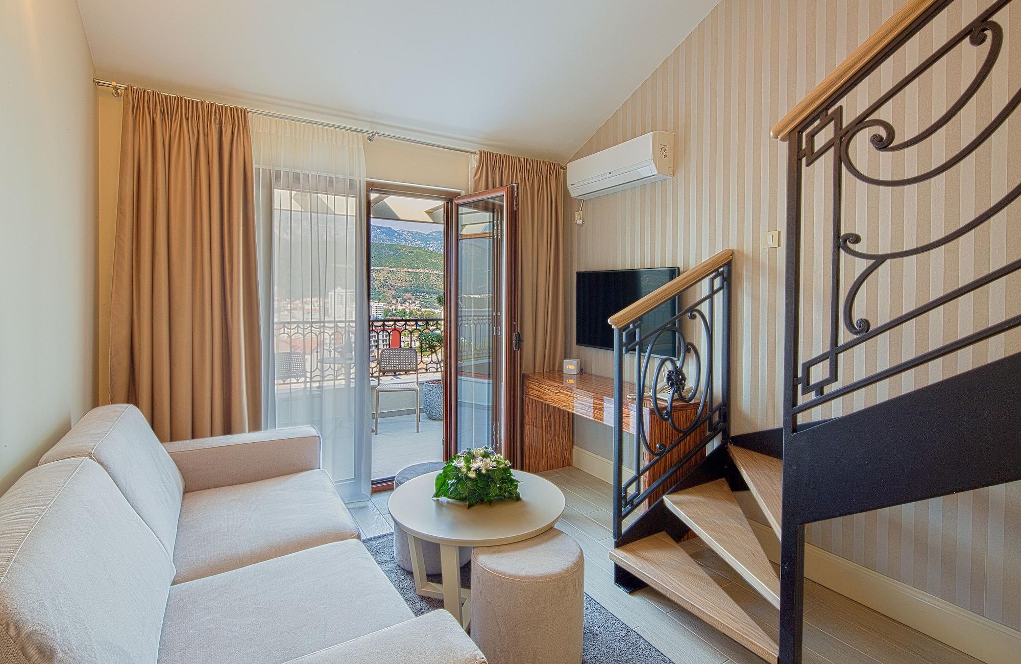Aparthotel Villa Aria Budva Exterior foto