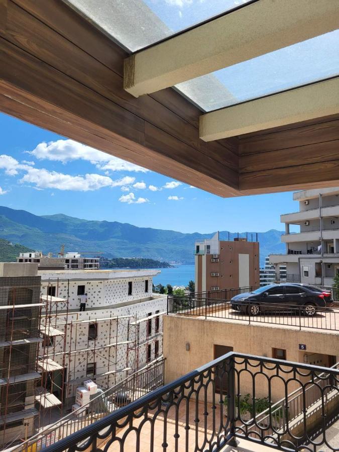 Aparthotel Villa Aria Budva Exterior foto