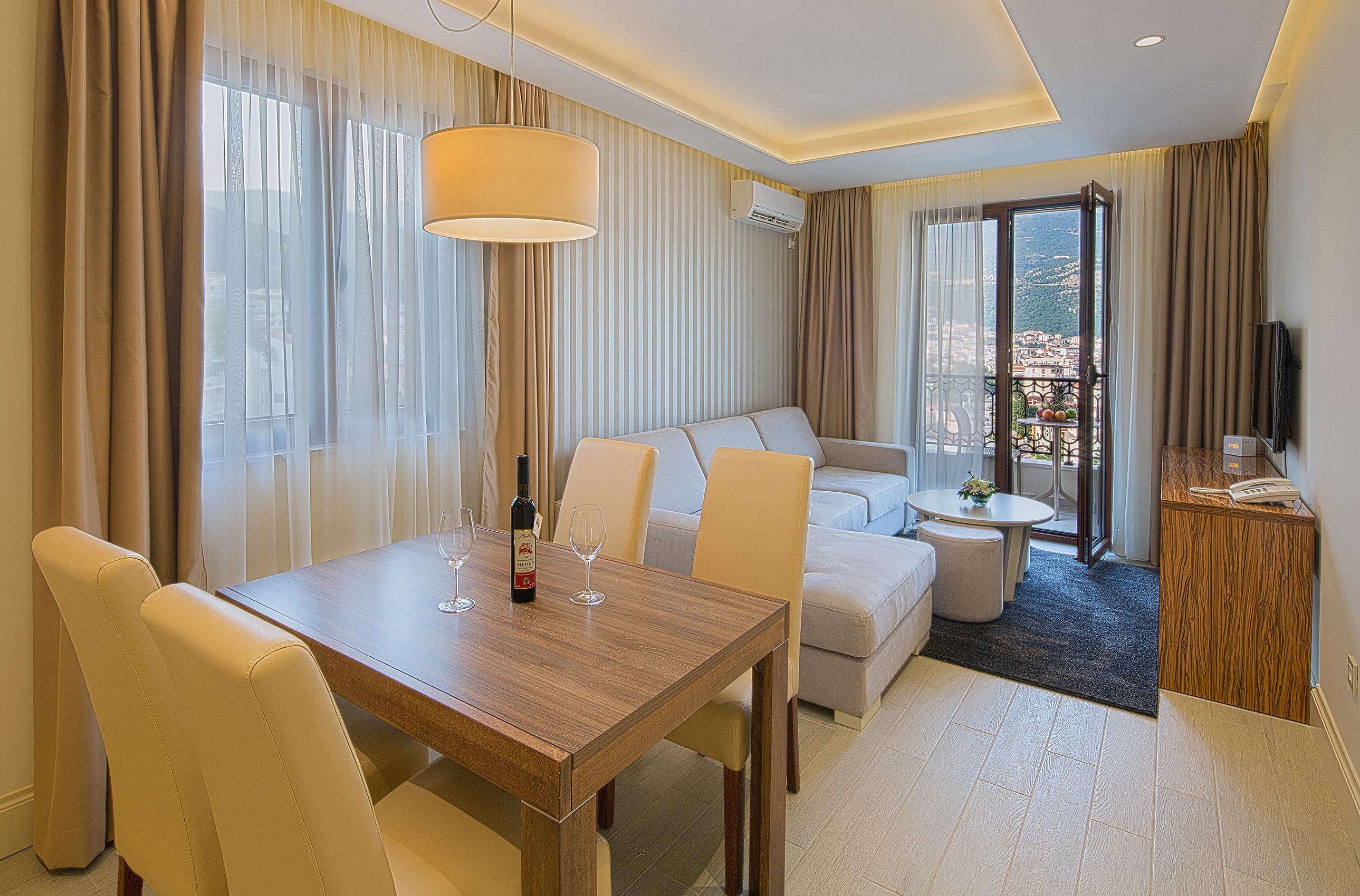 Aparthotel Villa Aria Budva Exterior foto