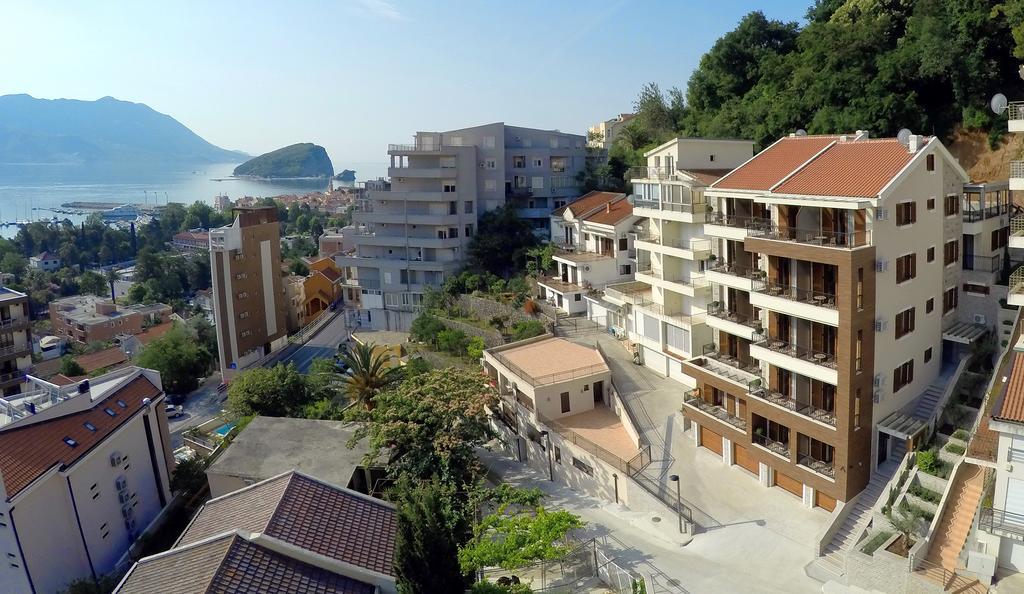 Aparthotel Villa Aria Budva Exterior foto